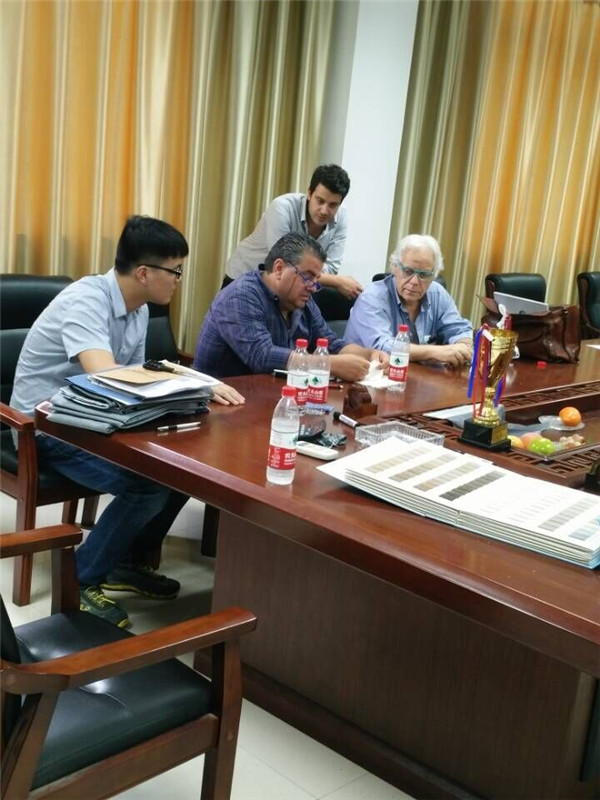 佳宏紡織色織布面料,染色性能及品質好,供貨及時